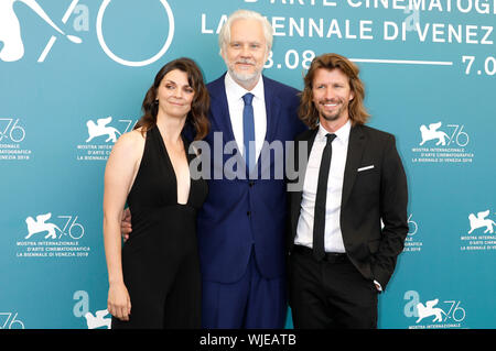 Venise, Italie. 06Th Sep 2019. Hannah Chodos, Tim Robbins et Jeremie Loncka participant à la '45 secondes de rire' photocall au cours de la 76e Festival International du Film de Venise au Palazzo del Casino le 3 septembre 2019 à Venise, Italie. Credit : Geisler-Fotopress GmbH/Alamy Live News Banque D'Images