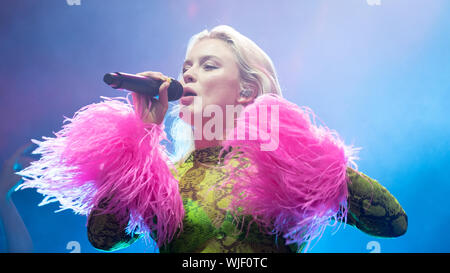 Trondheim, Norvège. Août 31, 2019. Le chanteur et compositeur suédois Zara Larsson effectue un concert live au cours de la fête de la musique norvégienne 2019 Festningen à Trondheim. (Photo crédit : Gonzales Photo - Tor Atle Kleven). Banque D'Images