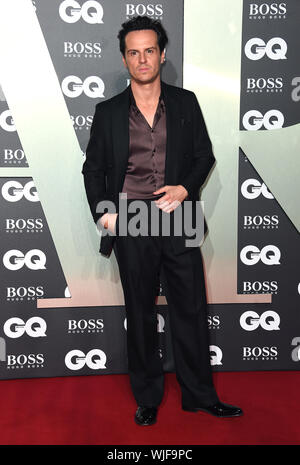 Andrew Scott arrivant à la GQ Men of the Year Awards 2019 en association avec Hugo Boss, qui a eu lieu à la Tate Modern de Londres. Banque D'Images