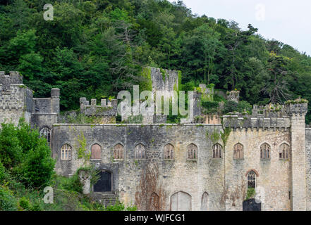 Ruines du château à proximité de Gwrych Abergele à Conwy, Pays de Galles, Royaume-Uni Banque D'Images