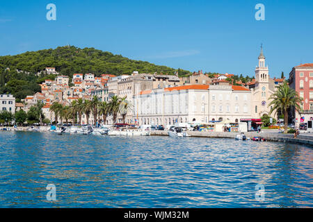 Paysage du centre-ville de Split, Croatie, avec en premier plan le port Banque D'Images