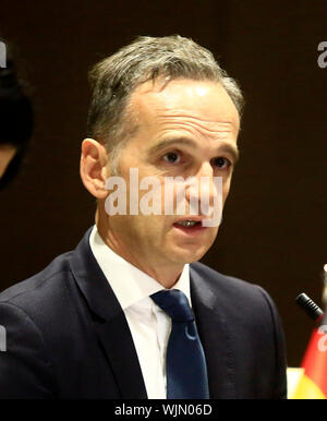 Khartoum, Soudan. 3e, 2019 Sep. Le ministre des Affaires étrangères allemand Heiko Maas parle lors d'une conférence de presse avec le Premier Ministre du Soudan Abdalla Hamdok (pas dans le photo) à Khartoum, au Soudan, le 3 septembre 2019. Le premier ministre Abdalla Hamdok mardi a réitéré l'importance de supprimer le Soudan de la liste américaine des pays 'sponsoring le terrorisme." Crédit : Mohamed Khidir/Xinhua/Alamy Live News Banque D'Images