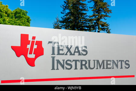Texas Instruments signer au bureau de l'entreprise de semi-conducteurs dans la Silicon Valley, haute technologie de San Francisco Bay Area Banque D'Images
