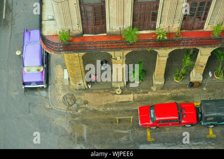 La photographie de rue dans la vieille Havane- La Vieille Havane rues de la toiture de l'hôtel Parque Central, La Habana (La Havane), La Havane, Cuba Banque D'Images