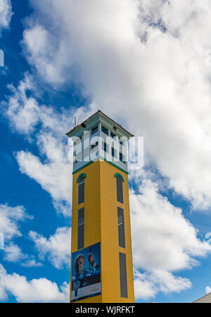 NASSAU, Bahamas - septembre 2, 2019 : Nassau aux Bahamas et a été battu par la pluie sans fin et 185 mph vents à partir de la catégorie 5 Dorian, qui est resté gare Banque D'Images