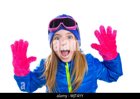 Kid blonde rif hiver neige portrait avec des gants rose mains ouvertes geste crier Banque D'Images