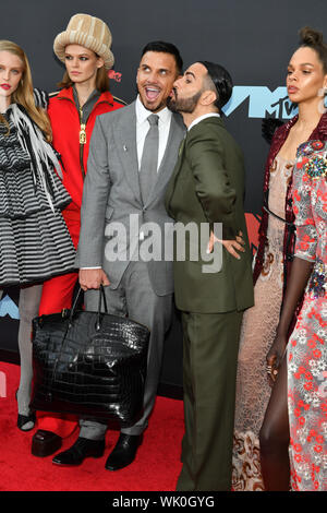 Char DeFrancesco et Marc Jacobs assister à la 2019 MTV Video Music Awards à Prudential Center le 26 août 2019 à Newark, New Jersey. Banque D'Images