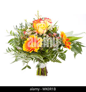 Marguerite gerbera orange vif dans un bouquet Banque D'Images