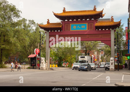 Montréal, CA - 3 septembre 2019 : Chinatown Gateway à l'entrée du quartier chinois de Montréal Banque D'Images