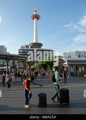 Japon - photo de Sean Sprague de la gare de Kyoto. Banque D'Images