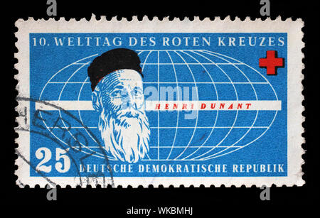 Timbre émis en Allemagne - République Démocratique (DDR) montre Henri Dunant, la Croix Rouge Journée Mondiale, vers 1957. Banque D'Images