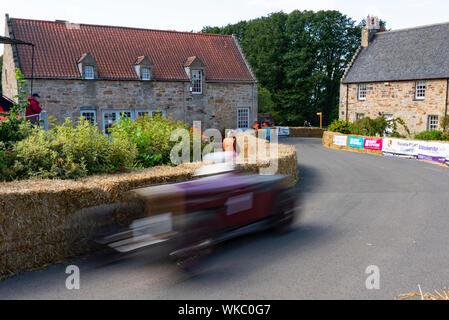 Boness hillclimb Revival motorsport event à Boness, Ecosse, Royaume-Uni. Le Renouveau 2019 Bo'ness et classique de côte de l'Écosse, premier lieu de sport automobile, il a marqué 60 ans depuis que le double champion du monde de Formule 1 Jim Clark a participé ici. Il a eu lieu le samedi 31 août et le dimanche 1 septembre 2019. Une partie de la voie de la Cour Banque D'Images