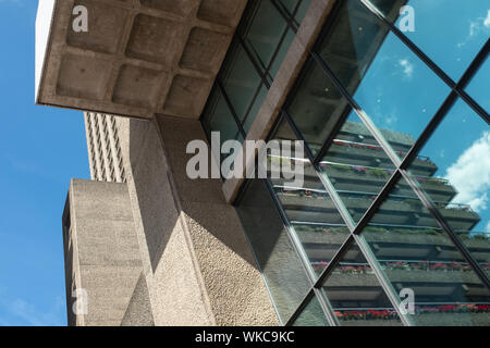 Une vue de la Barbican estate dans le centre de Londres. Banque D'Images