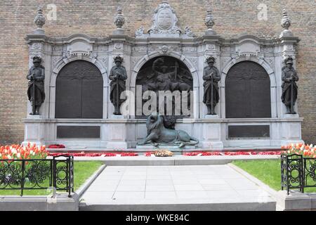 Ypres / Ieper monument des victimes de la guerre, Ieper Fury, près de la place du marché, Flandre Banque D'Images