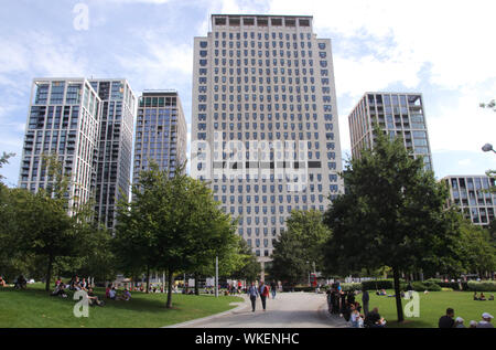 Jubilee Gardens et Centre Shell Building London 2019 Banque D'Images