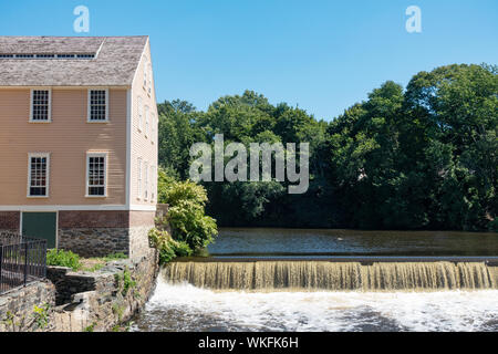 Barrage du Moulin Slater, vers 1793, le Site historique de la filature de coton textile musée sur la rivière Blackstone à Pawtucket, Rhode Island à l'aide d'Arkwright System Banque D'Images