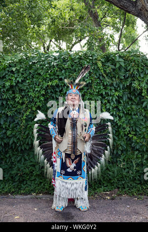 Joe Toddy Yazzie de Colorado Springs, Colorado, une tribu Navajo dont est centré dans l'Arizona, a été parmi les participants à un Colorado Springs Native American Pow-wow intertribal et festival à que le centre du Colorado city Banque D'Images