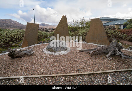 John Lennon Memorial à Durness, sur la côte nord 500 route de l'automobile de tourisme dans le nord de l'Écosse, Durness UK Banque D'Images