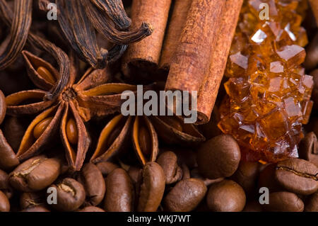 Aroma coffe. Ingrédients. coffe beens, anis, vanille, cannelle, Banque D'Images
