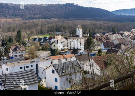 Umiken est un village de la région de Brugg dans le canton suisse d'Argovie. Le village au nord de l'AAR a été jusqu'à la fin de 2009 un organisme indépendant municip Banque D'Images