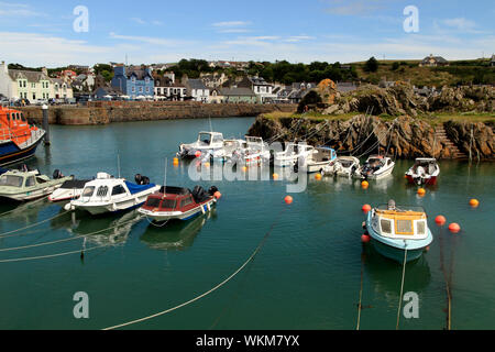 Bateaux dans le port, Portpatrick, Dumfries & Galloway, Scotland, UK Banque D'Images