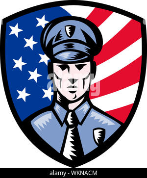 Illustration d'un policier Agent de police face à l'avant avec American stars and stripes flag en arrière-plan défini à l'intérieur de shield isolé sur blanc. Banque D'Images