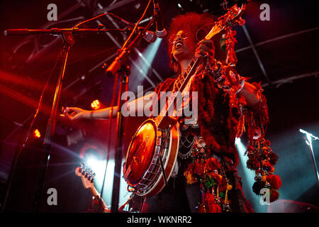 Biddinghuizen, Pays-Bas 17 août 2019 Morgane Ji effectue live au festival Lowlands 2019 © Roberto Finizio/ Alamy Banque D'Images