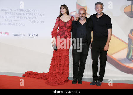 Venise, Italie - 31 août : Monica Bellucchi, Gaspard Noe et Vincent Cassel sur le tapis rouge du film lors de la 76e irréversible F Film de Venise Banque D'Images