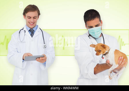 Image composite de l'EFP et smiling doctor contre des antécédents médicaux avec la ligne verte ecg Banque D'Images