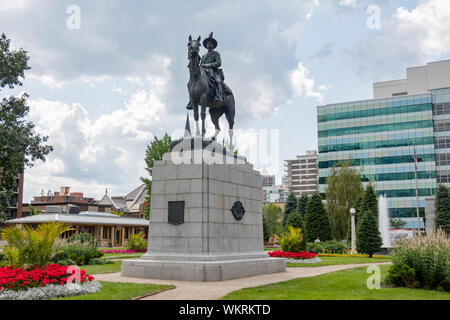 Statue , Édifice Central Memorial Park à Calgary, Canada Banque D'Images