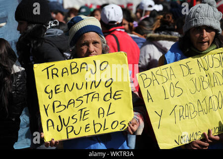 4 septembre 2019 : les organisations sociales protester contre la crise économique et de l'accord du FMI. Les protestataires coupe la circulation sur le centre-ville de Buenos Aires. Credit : Claudio Santisteban/ZUMA/Alamy Fil Live News Banque D'Images