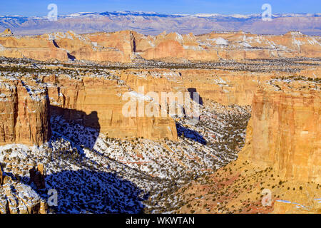 Ghost Rock Canyon dans le San Rafael Swell en hiver, Ghost Rock Vue sur I 70, Utah, USA Banque D'Images