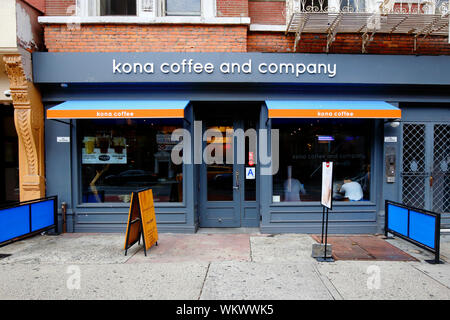 Kona Coffee and Company, 57 2nd Avenue, New York, New York, New York photo d'un café dans le quartier East Village de Manhattan. Banque D'Images