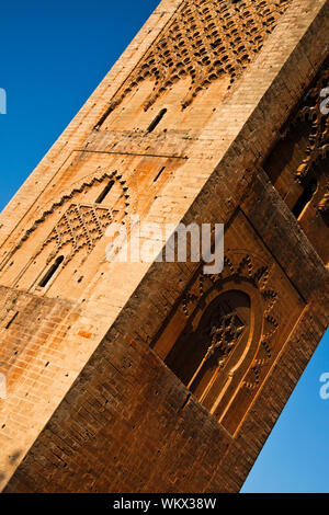 La Tour Hassan, minaret d'une mosquée douzième siècle à Rabat, Maroc, Afrique du Nord Banque D'Images