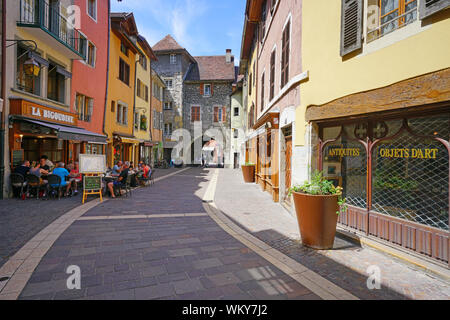 ANNECY, FRANCE -24 JUIN 2019- Vue sur la vieille ville à Annecy, Haute Savoie, France. Banque D'Images