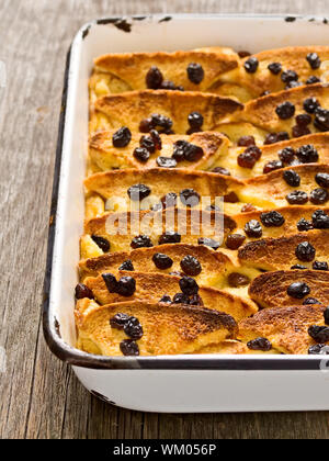 Close up of british traditionnel rustique pain et beurre au lait Banque D'Images