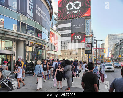 toronto eaton centre on dundas yonge street busy traffic outside Stock  Photo - Alamy