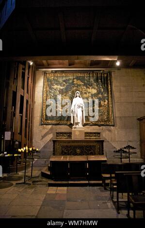 À l'intérieur de l'Église libre accès au public à Avignon Banque D'Images