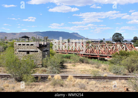 Blockhaus à Beaufort West dans la province du Cap du Nord de l'Afrique du Sud. Utilisé par les troupes britanniques pour défendre le pont de chemin de fer au cours de la seconde B Banque D'Images