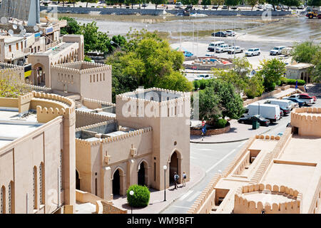 Vue du fort à la ville Nizwa, Oman Banque D'Images