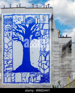 L'arbre bleu mur peinture à Paris Banque D'Images