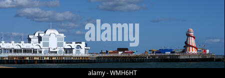 Vue panoramique de South Parade Pier et de la plage de Southsea, Southsea, Portsmouth, Hampshire, England, UK Banque D'Images