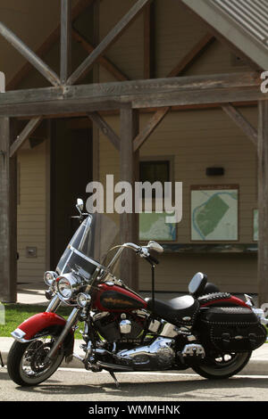 Harley Davidson en stationnement vélo Banque D'Images