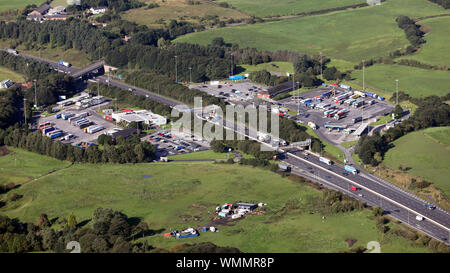 Vue aérienne de Birch Services sur l'autoroute M62, Manchester Banque D'Images