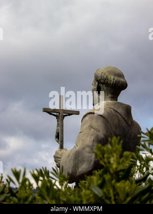 Statue de Jésus sur une croix Banque D'Images