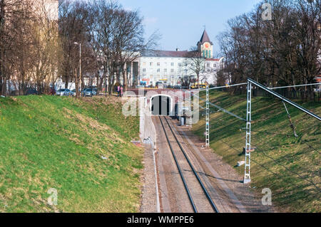 La voie ferrée dans le centre-ville, gare du Nord, Kaliningrad, l'Europe orientale, la Russie, le 6 avril 2019 Banque D'Images