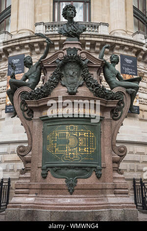 Paris, Opéra Garnier, Denkmal Charles Garnier Banque D'Images