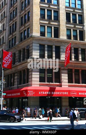 Strand Bookstore, connue pour ses '18 miles de livres", slogan, est la Nouvelle York's plus réputée librairie indépendante. Manhattan sur Juillet 19th, 2019 in Ne Banque D'Images