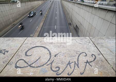 Unterführung Paris, pont de l'Alma, Unfallort Prinzessin Diana - Paris, Place de l'accident de Lady Diana à Pont de l'Alma Banque D'Images