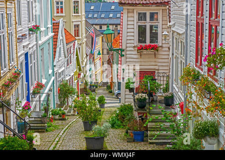 Maisons bois dans le quartier de Nordnes, Bergen, Norvège. Banque D'Images